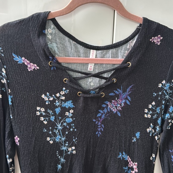 Xhilaration Dress - Picture 2 of 4